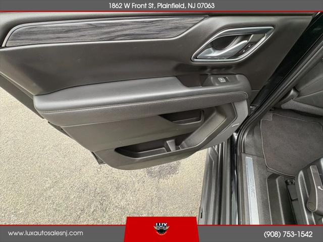 2022 GMC Yukon XL 4WD SLT