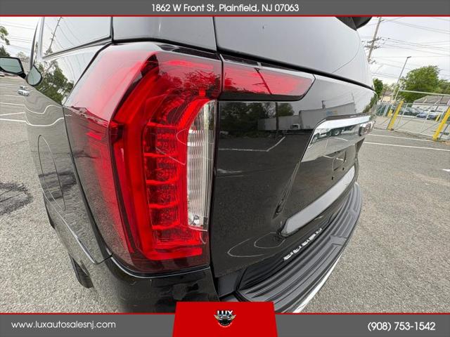 2022 GMC Yukon XL 4WD SLT