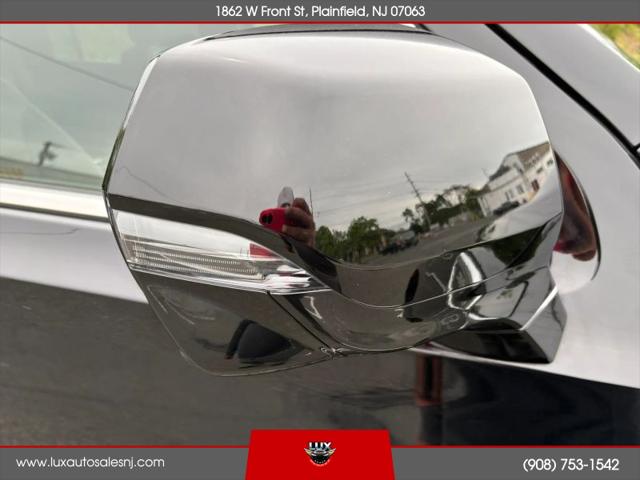 2022 GMC Yukon XL 4WD SLT