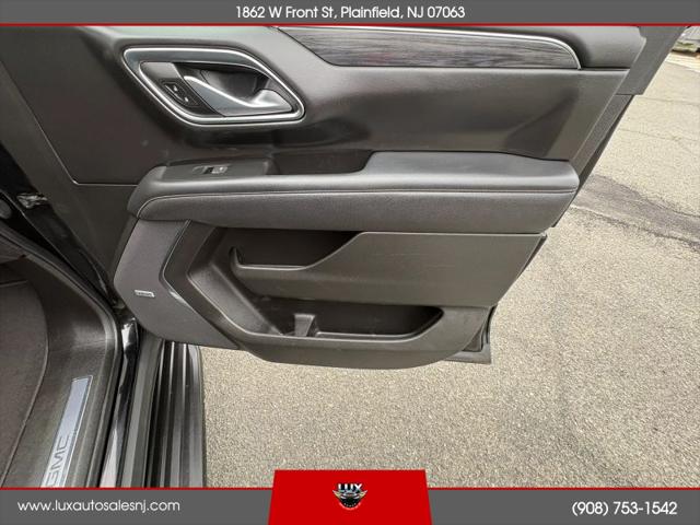 2022 GMC Yukon XL 4WD SLT