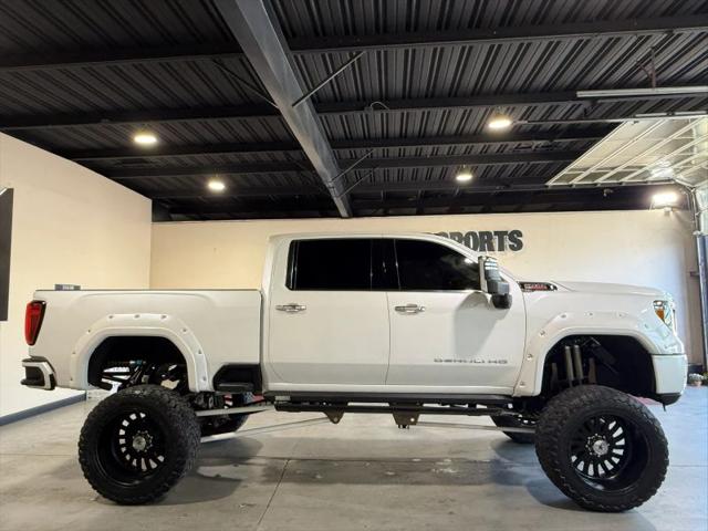 2020 GMC Sierra 2500HD 4WD Crew Cab Standard Bed Denali