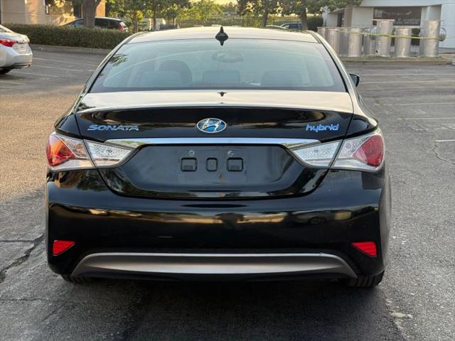 2013 Hyundai Sonata Hybrid Base