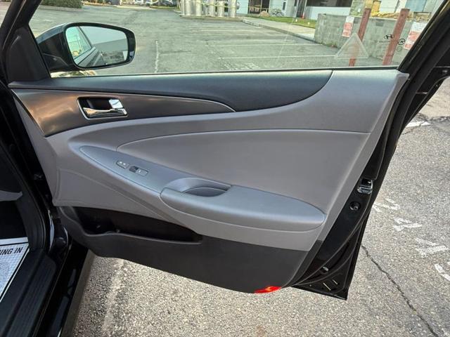2013 Hyundai Sonata Hybrid Base
