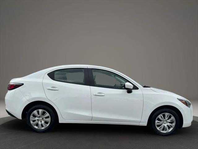 2019 Toyota Yaris L