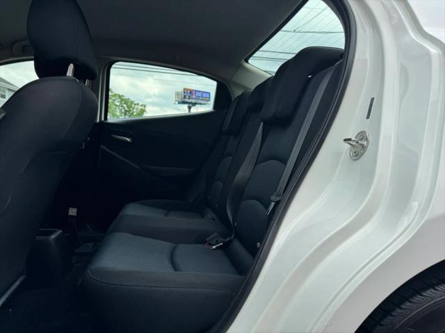 2019 Toyota Yaris L