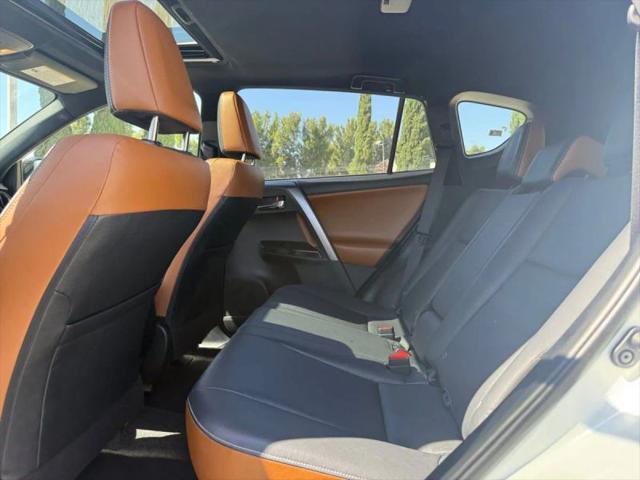 2017 Toyota RAV4 SE