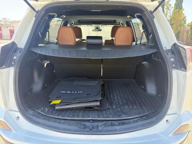 2017 Toyota RAV4 SE