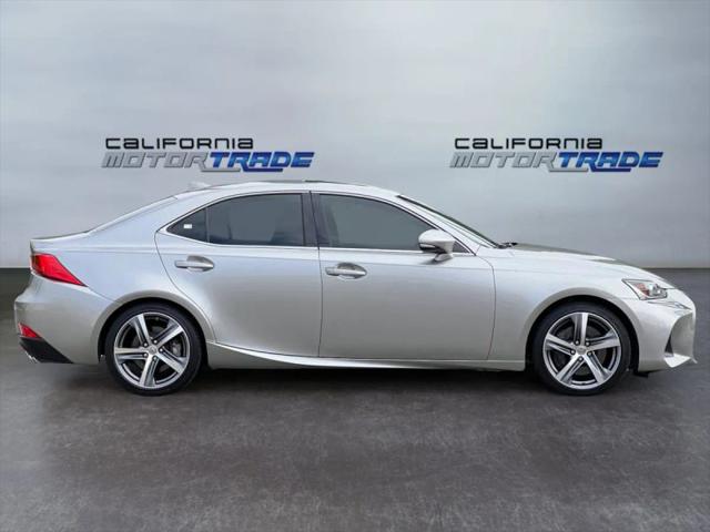 2020 Lexus IS 300 300