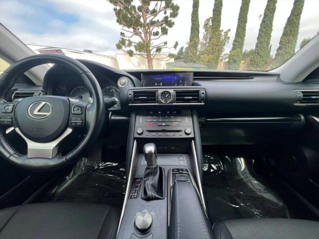 2020 Lexus IS 300 300