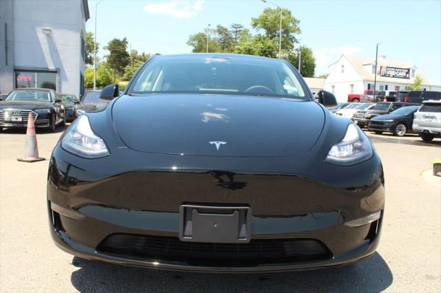 2024 Tesla Model Y Base