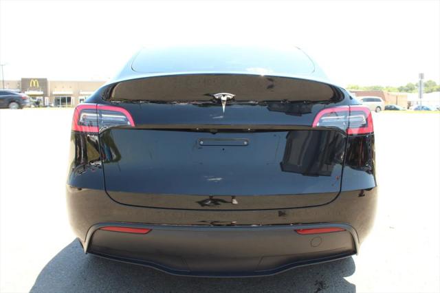 2024 Tesla Model Y Base