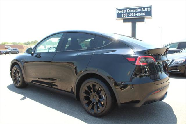 2024 Tesla Model Y Base