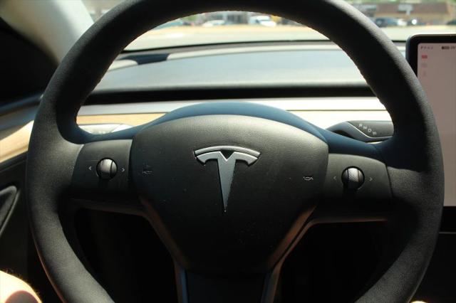 2024 Tesla Model Y Base