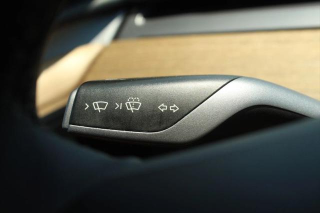 2024 Tesla Model Y Base
