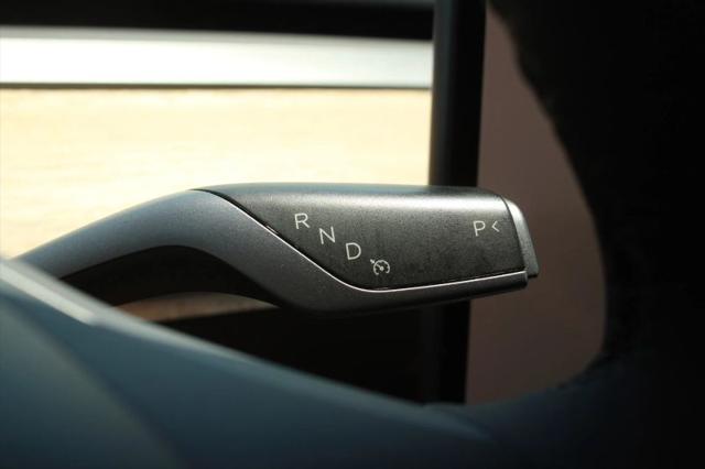 2024 Tesla Model Y Base