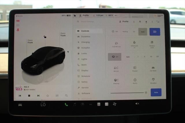2024 Tesla Model Y Base