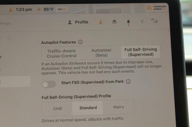 2024 Tesla Model Y Base