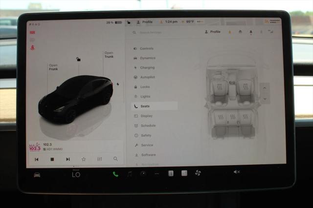 2024 Tesla Model Y Base