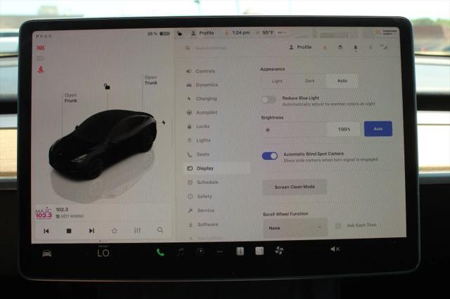 2024 Tesla Model Y Base