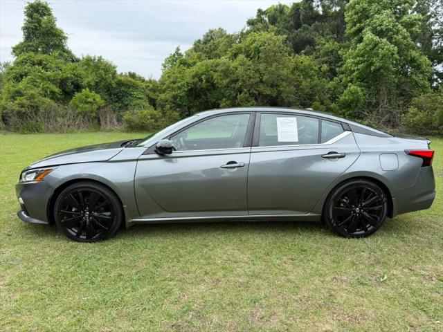 2022 Nissan Altima SR FWD