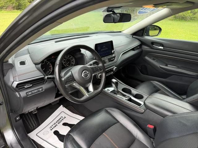 2022 Nissan Altima SR FWD