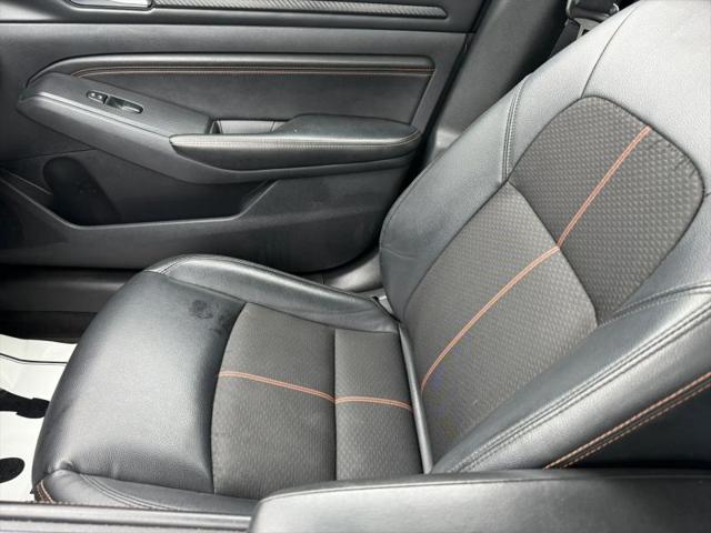 2022 Nissan Altima SR FWD