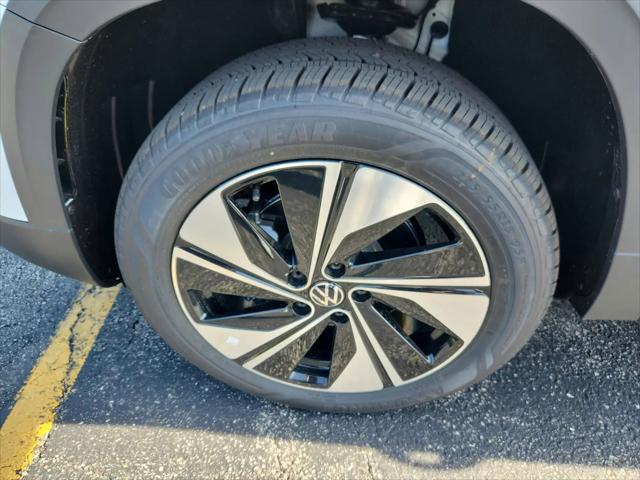 2026 Volkswagen Taos SE