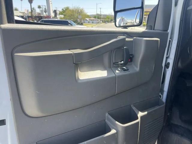 2021 Chevrolet Express Cutaway Work Van