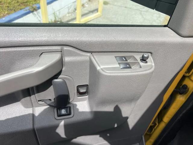 2021 GMC Savana Cutaway Work Van