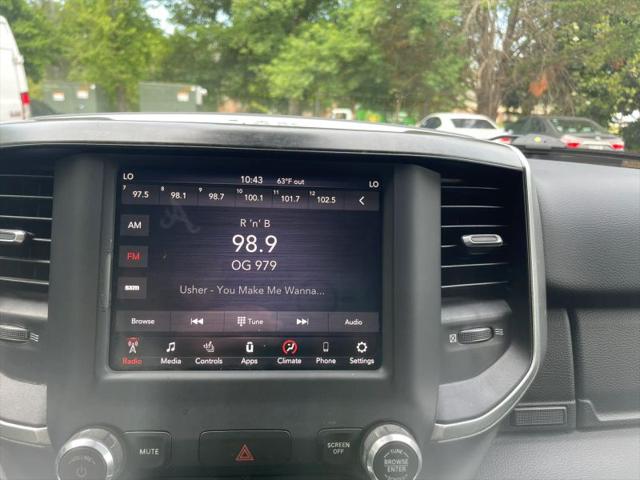 2019 Ram 1500 Big Horn/Lone Star Crew Cab 4x4 5'7" Box
