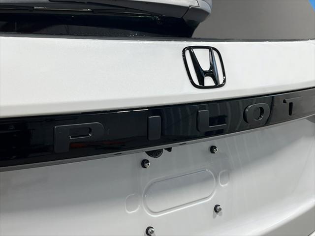 2026 Honda Pilot Touring Blackout