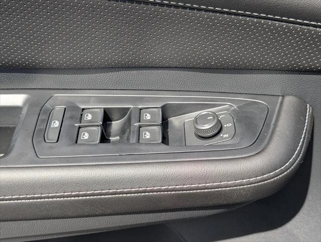 2026 Volkswagen Atlas Cross Sport SE