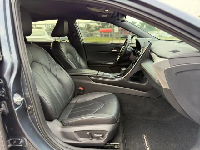 2021 Toyota Avalon XLE