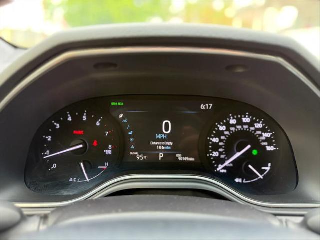 2021 Toyota Avalon XLE