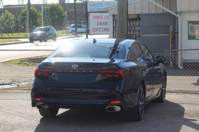 2019 Toyota Avalon XLE