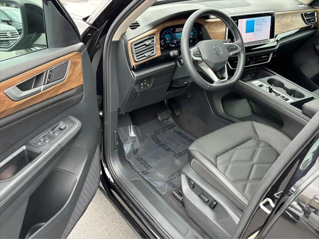 2024 Volkswagen Atlas 2.0T SE