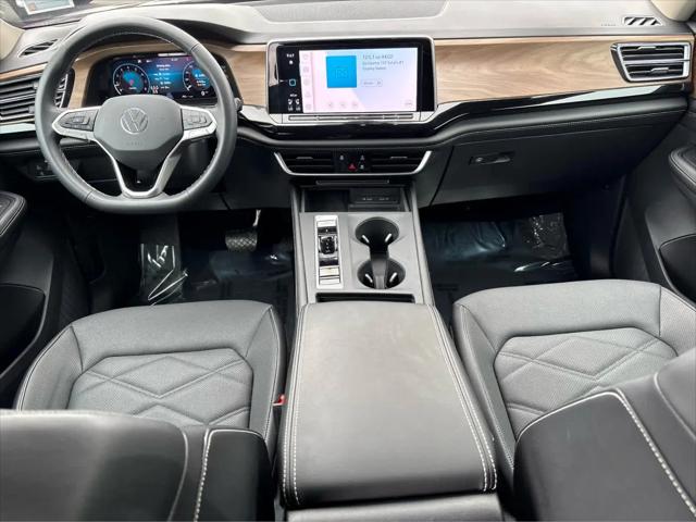 2024 Volkswagen Atlas 2.0T SE