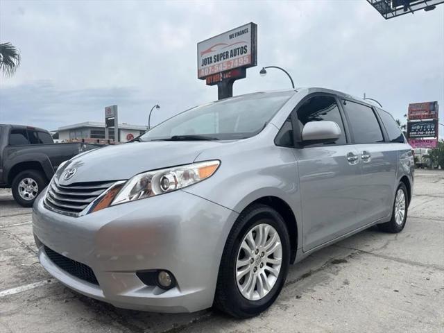 2016 Toyota Sienna XLE Premium 8 Passenger for sale in Orlando, FL