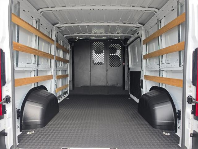 2025 Ram ProMaster 2500 Cargo Van Tradesman Low Roof 136" WB w/Pass Seat