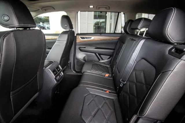 2026 Volkswagen Atlas SE with Technology