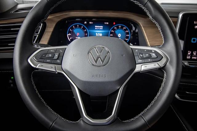 2026 Volkswagen Atlas SE with Technology