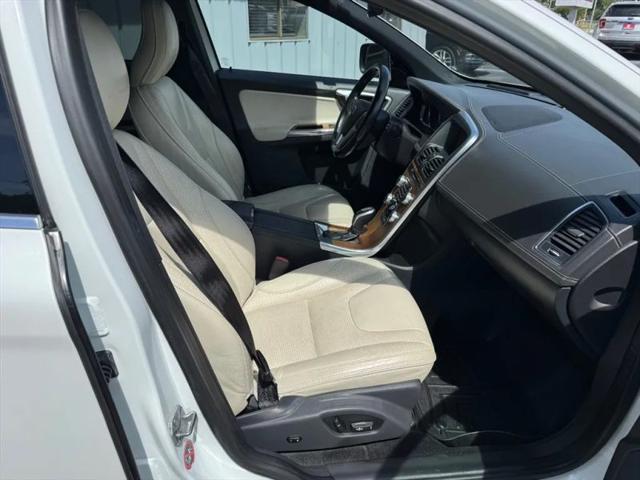 2015 Volvo XC60 T5 Platinum