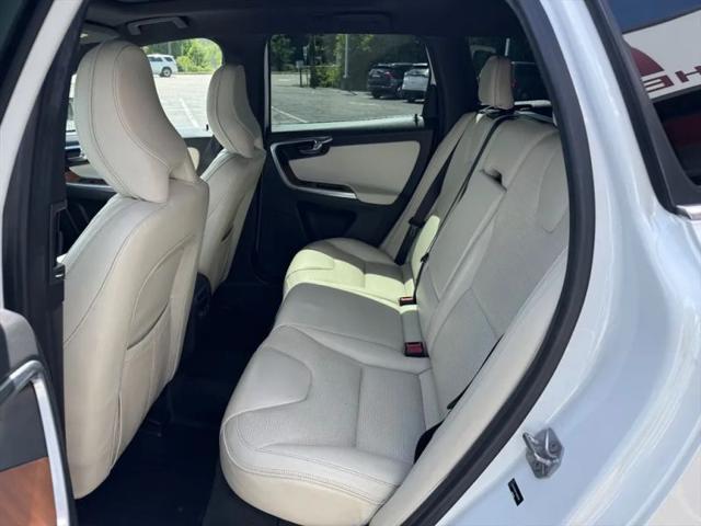 2015 Volvo XC60 T5 Platinum