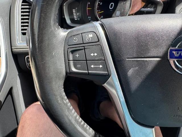 2015 Volvo XC60 T5 Platinum