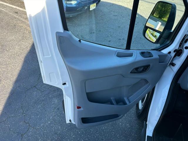 2018 Ford Transit Medium Roof w/Sliding Side Door w/LWB