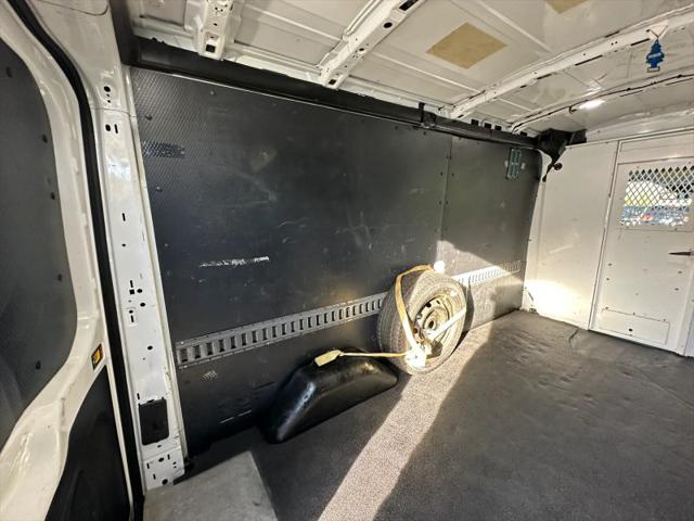 2018 Ford Transit Medium Roof w/Sliding Side Door w/LWB