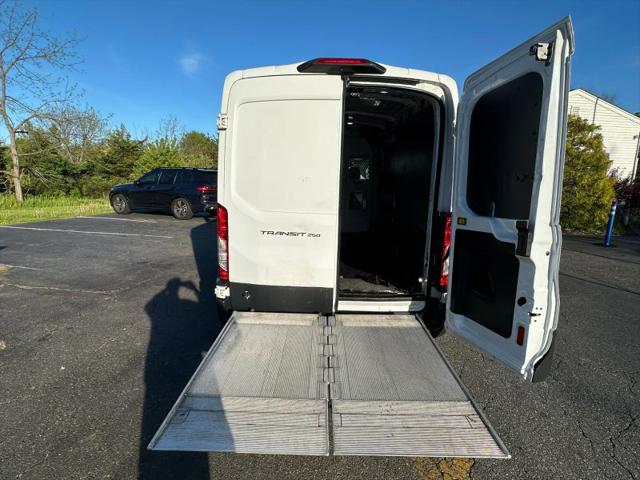 2018 Ford Transit Medium Roof w/Sliding Side Door w/LWB