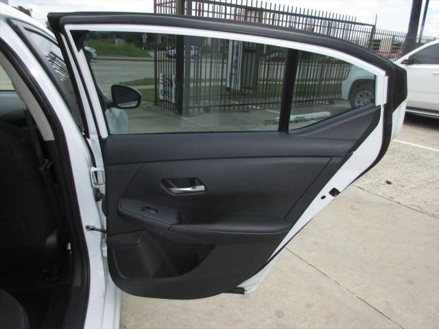 2023 Nissan Sentra SV Xtronic CVT