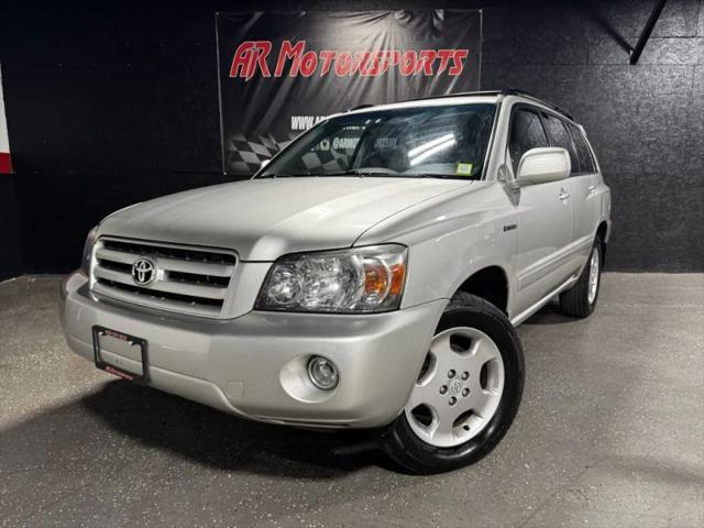 2005 Toyota Highlander Limited V6 for sale in Bay Shore, NY