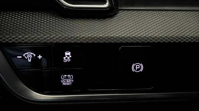 2025 Kia Sportage Hybrid LX